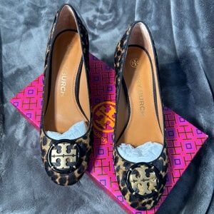 Tory Burch “Barbados” Leopard Haircalf Pumps – Size 8.5
